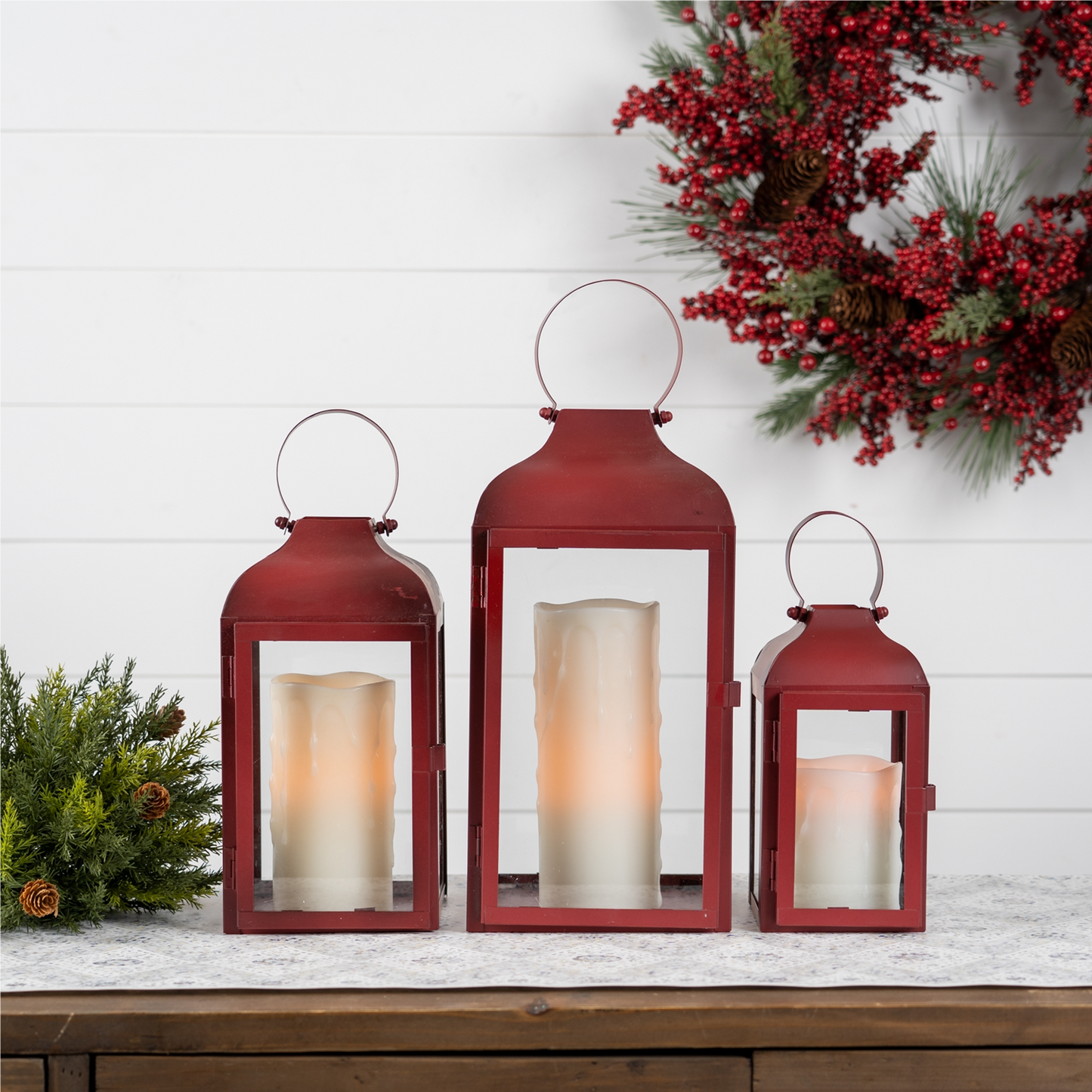 Modern Red Metal Lantern (Set of 3)