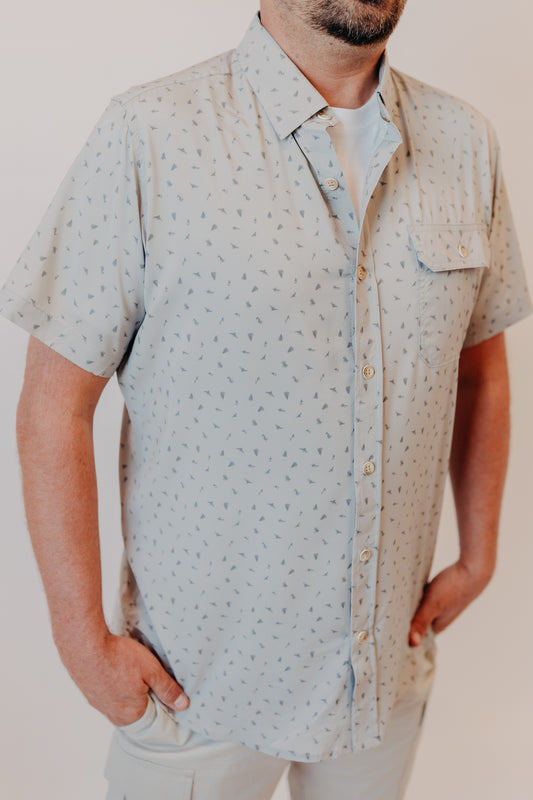 Dkota Grizzly | Reel Scattered Fly Print Top | Pebble Drift