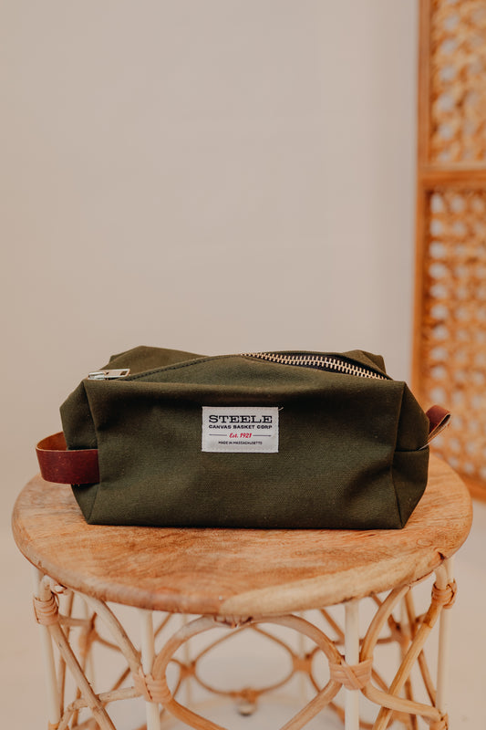 Steele Dopps Kit Canvas