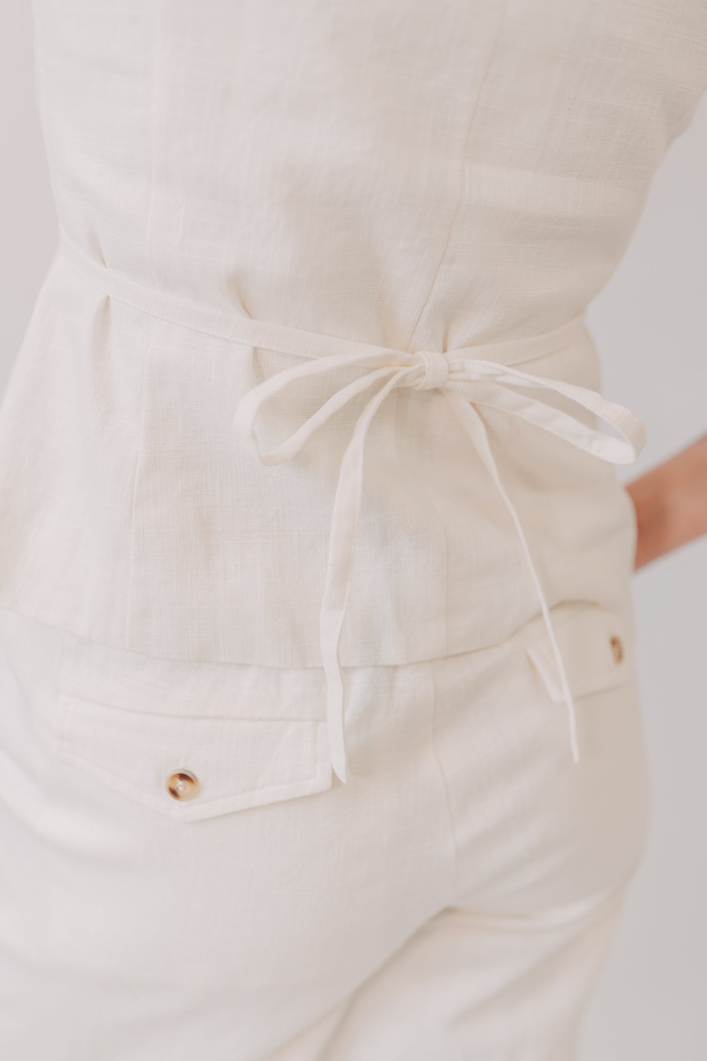 Miou Muse |  Square Neck Sleeveless Vest  Button Front | White