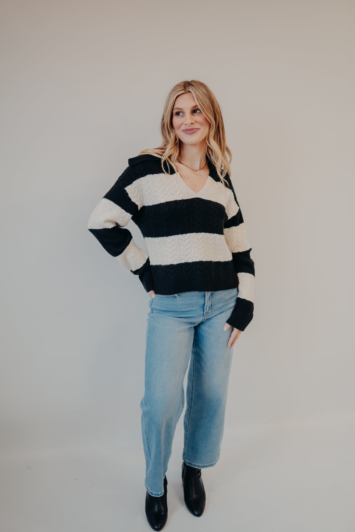 Thread & Supply | Paula Sweater | White Black