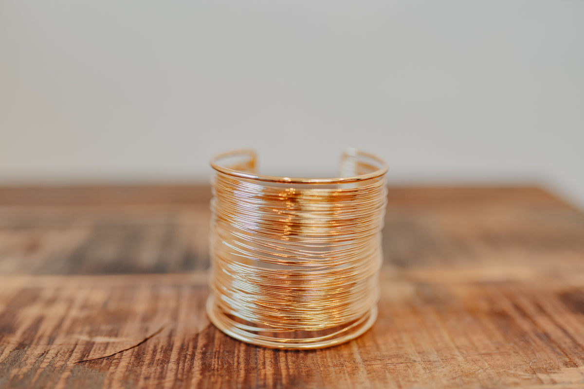 Josslyn | Gold Wire Bangle Bracelet