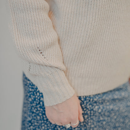 Staccato | Raglan Crew Neck Pullover | Almond