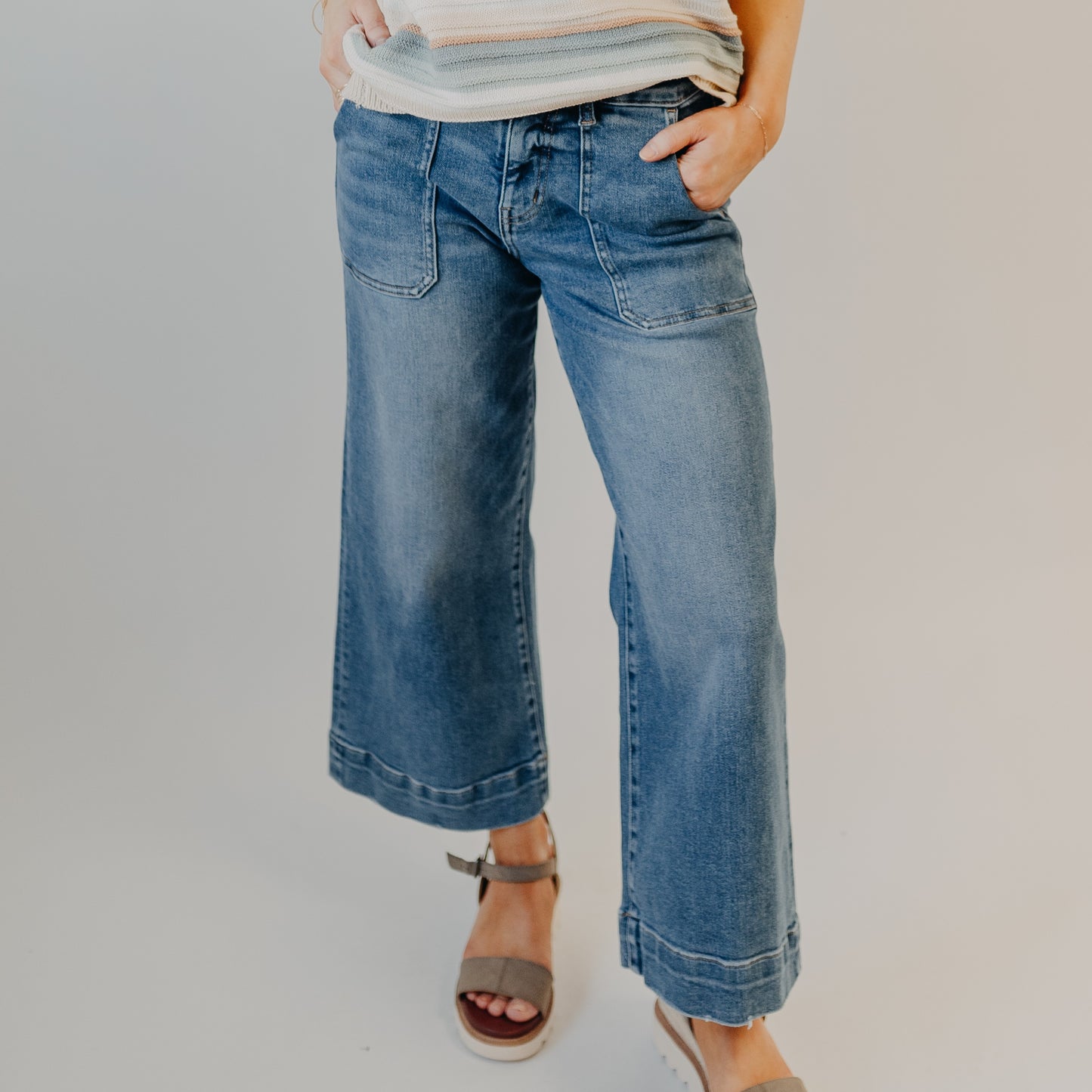 Vervet | High Rise Utility Wide | Magellanic