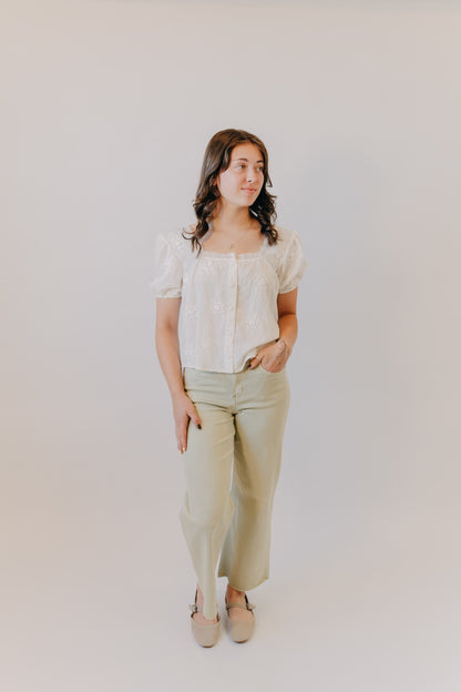Blu Pepper | Floral Embroidery Lace Trim Puff Sleeve Top | Ivory