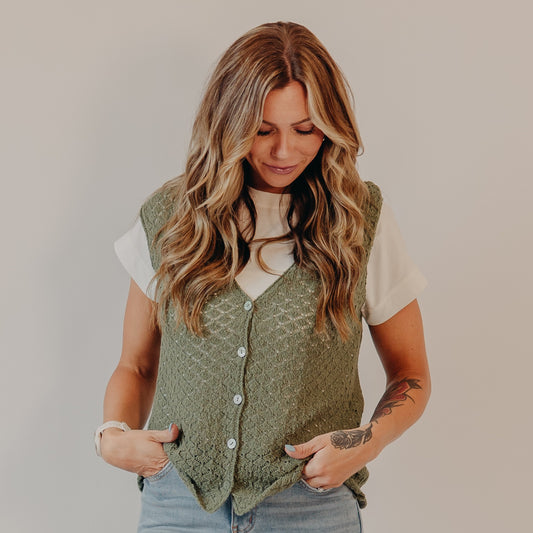 Be Cool | Button Up V-Neck Tank | Pine