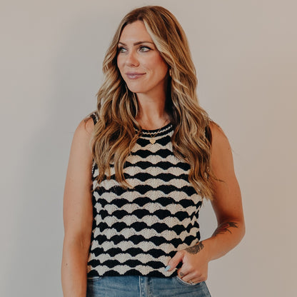 Blu Pepper | Scallop Pattern Vest | Black