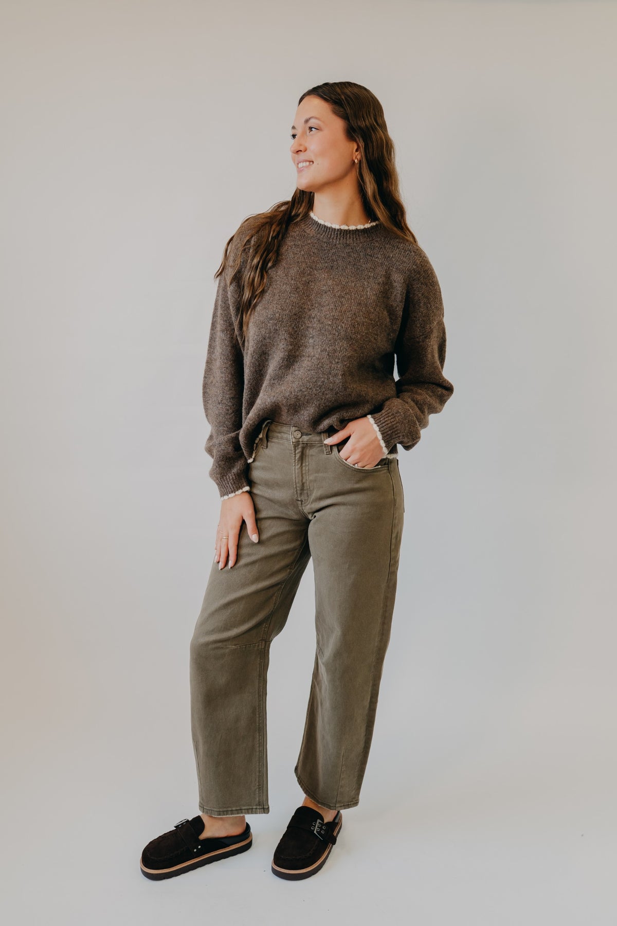Blu Pepper | Contrast Edge Pullover | Mocha