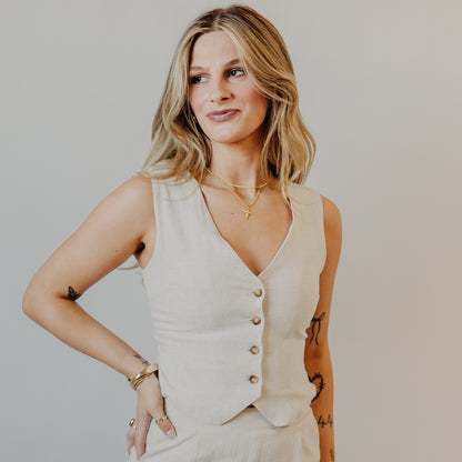 Blu Pepper | V-Neck Button linen Vest | Oatmeal