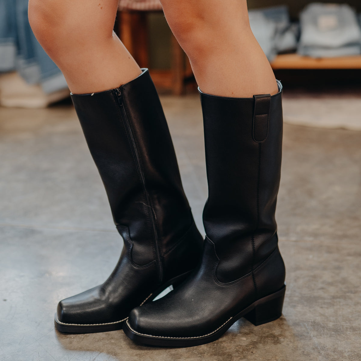 MIA | Duston | Black