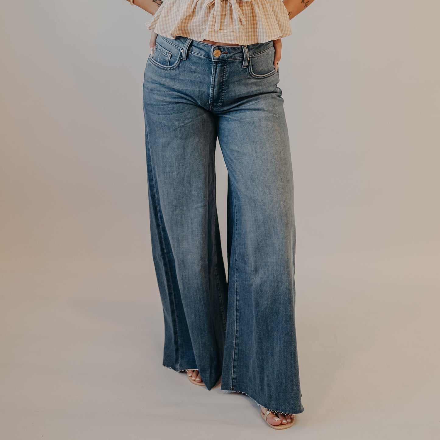 KUT | Blake High Rise Fab Ab Super Wide Leg | Charming