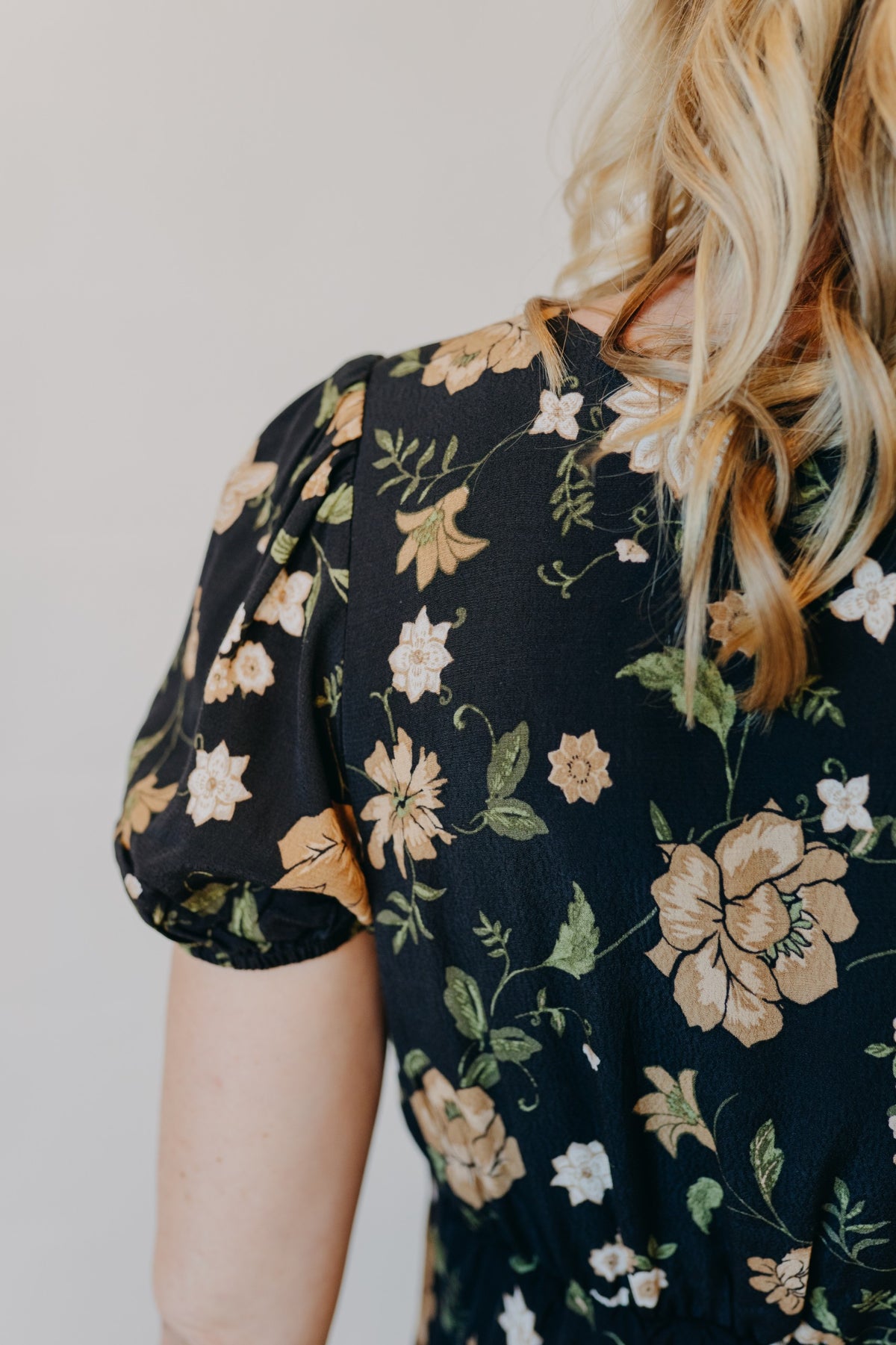Blu Pepper | Floral Puff Sleeve Midi Dress | Black Multi