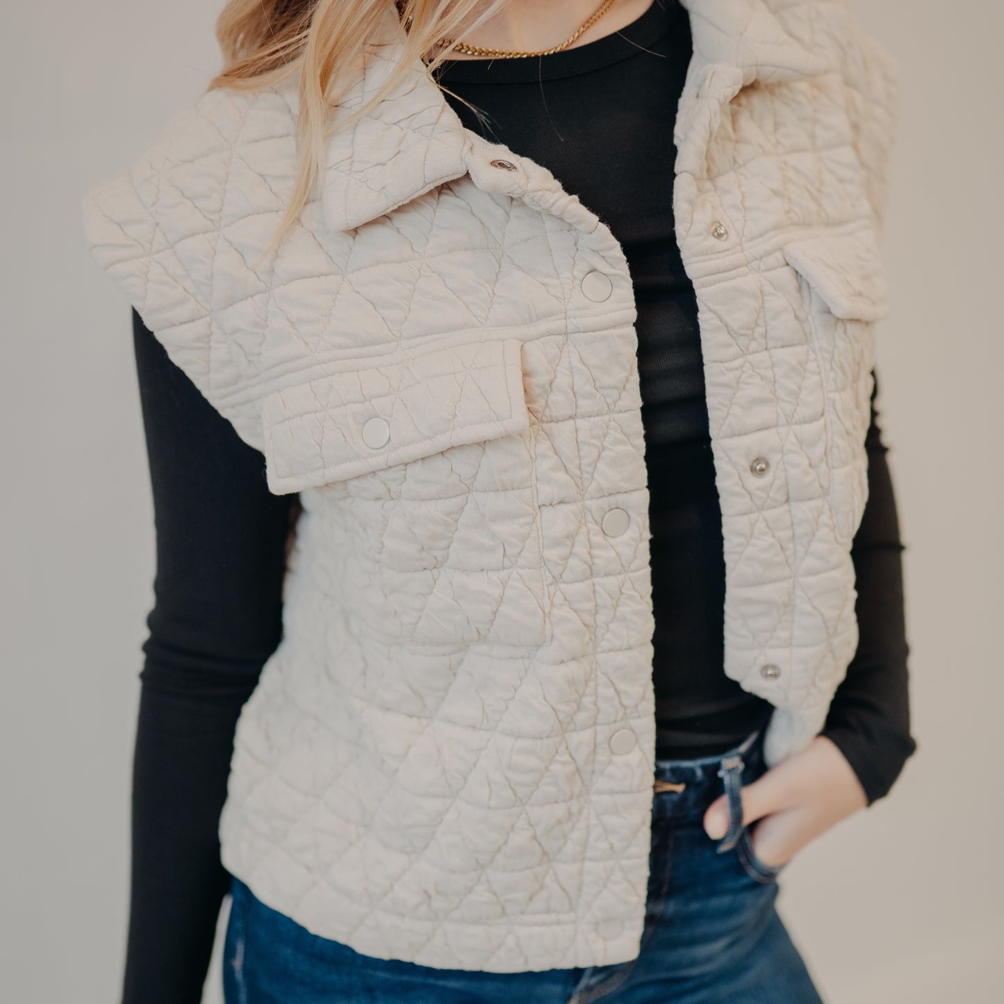 Doe & Rae | Quilted Point Collar Vest | Oat