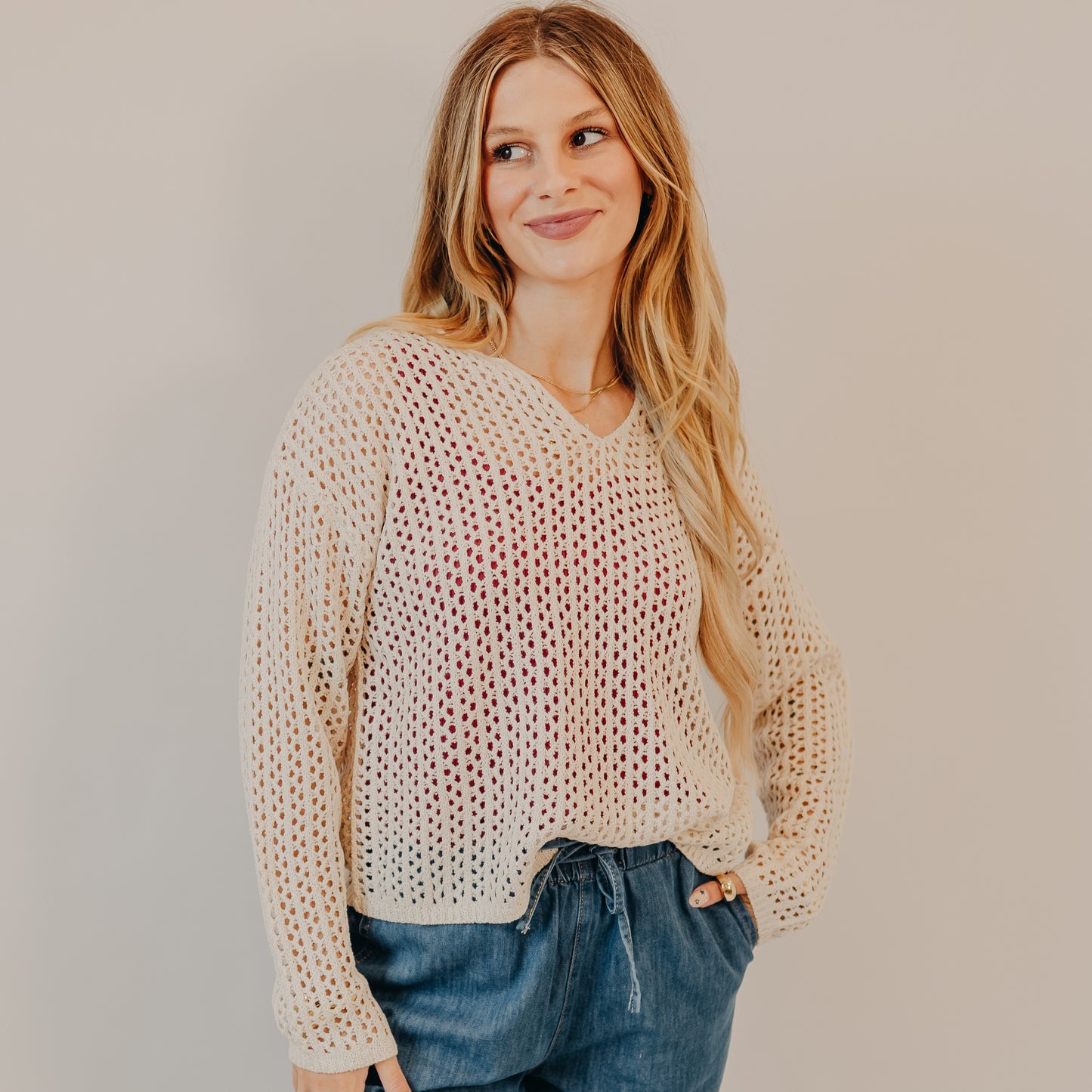 Doe & Rae | Split V-Neck Sweater | Cream