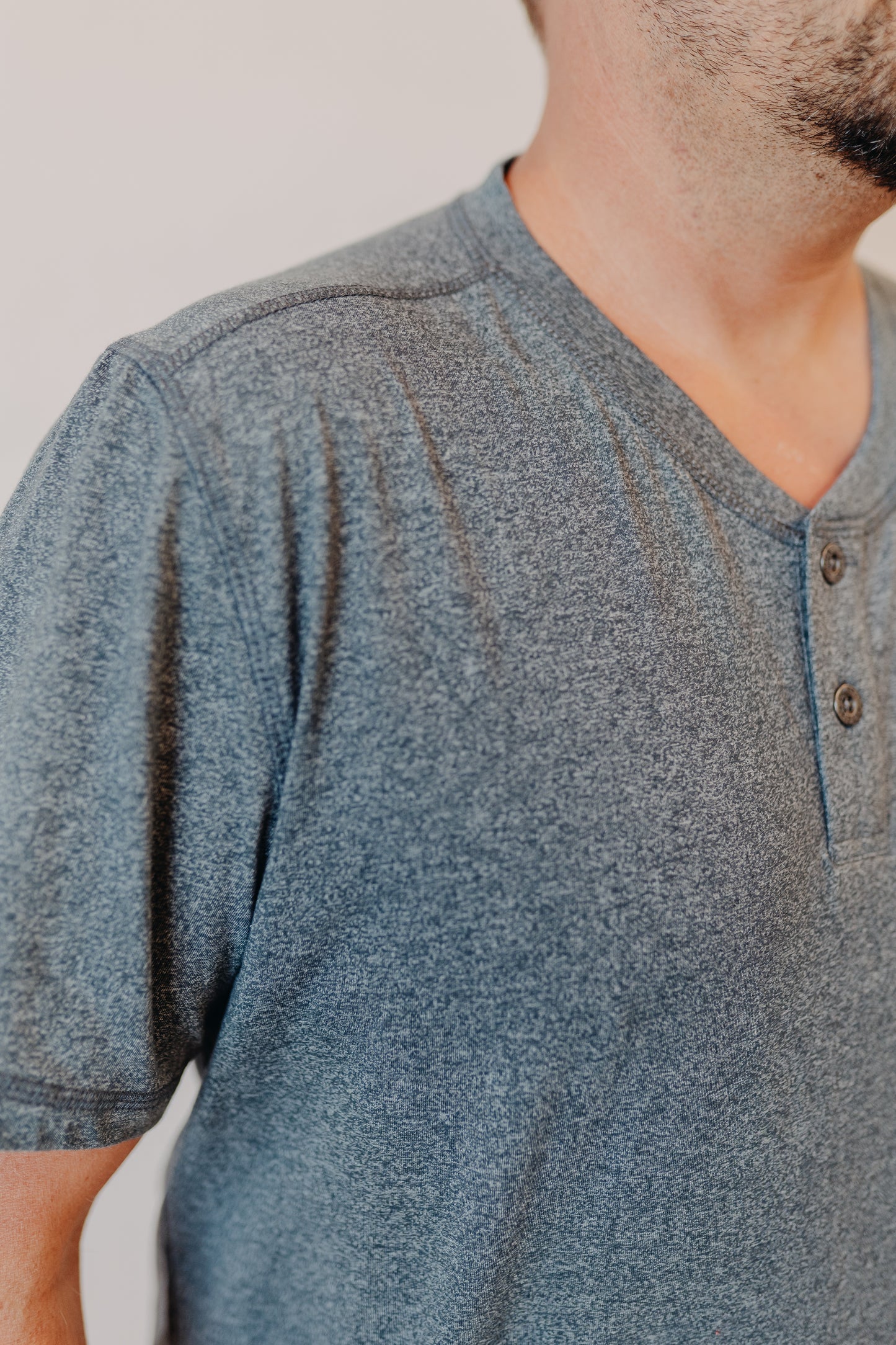 Dkota Grizzly | Ren Button Henley Top
