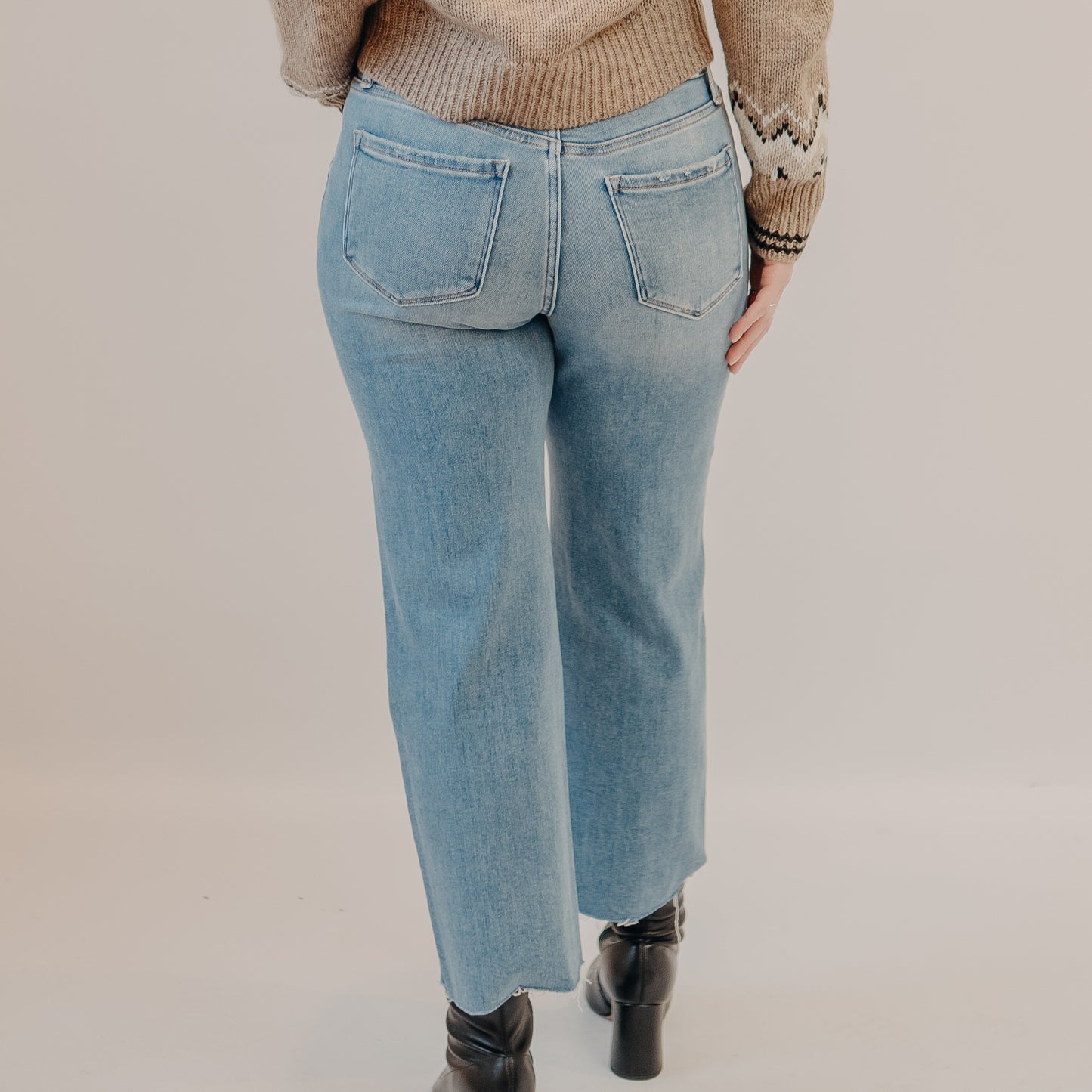 Flying Monkey | High Rise Crop Slim Wide | Well-Balanced