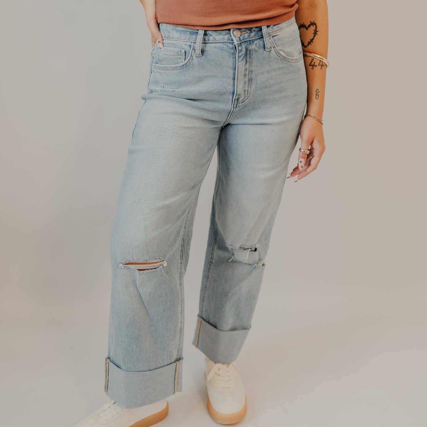 Vervet | Super High Baggy Wide Cuff | Light Denim