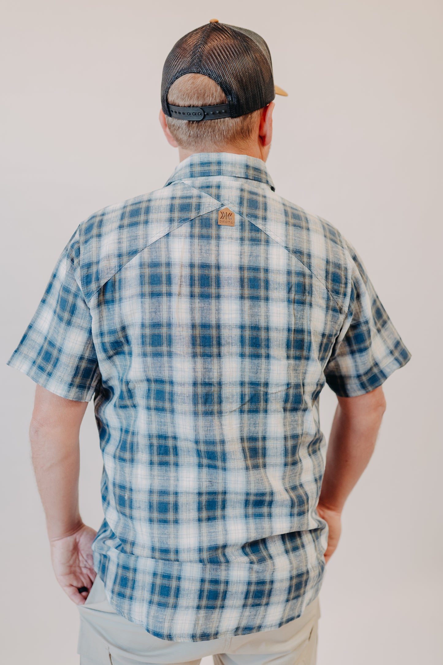 Dkota Grizzly | Tad Linen Blend Top