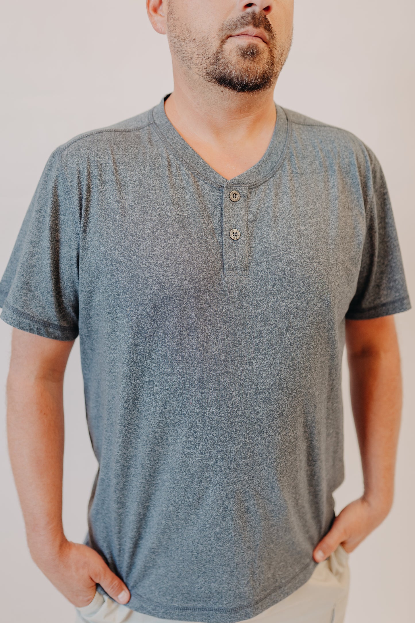 Dkota Grizzly | Ren Button Henley Top