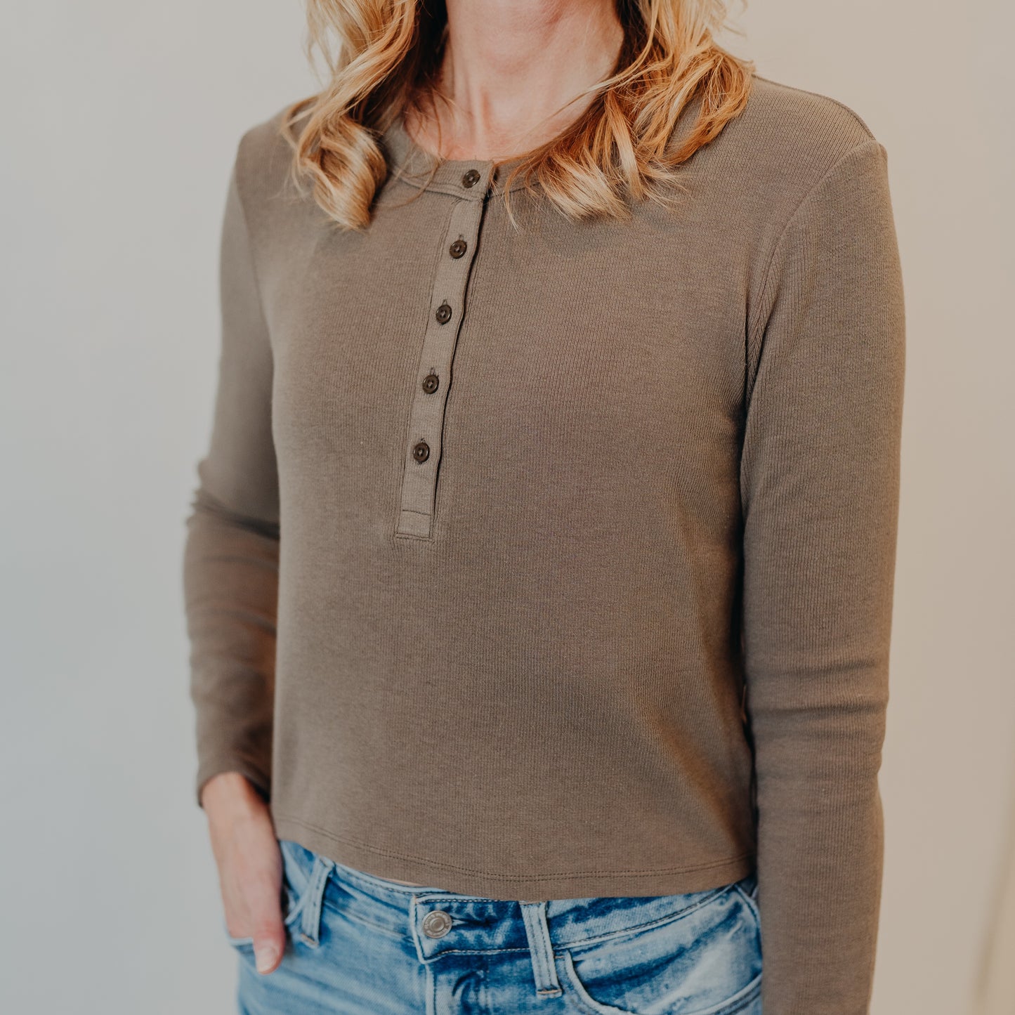 Z Supply | Ferris Henley Top | Tavern