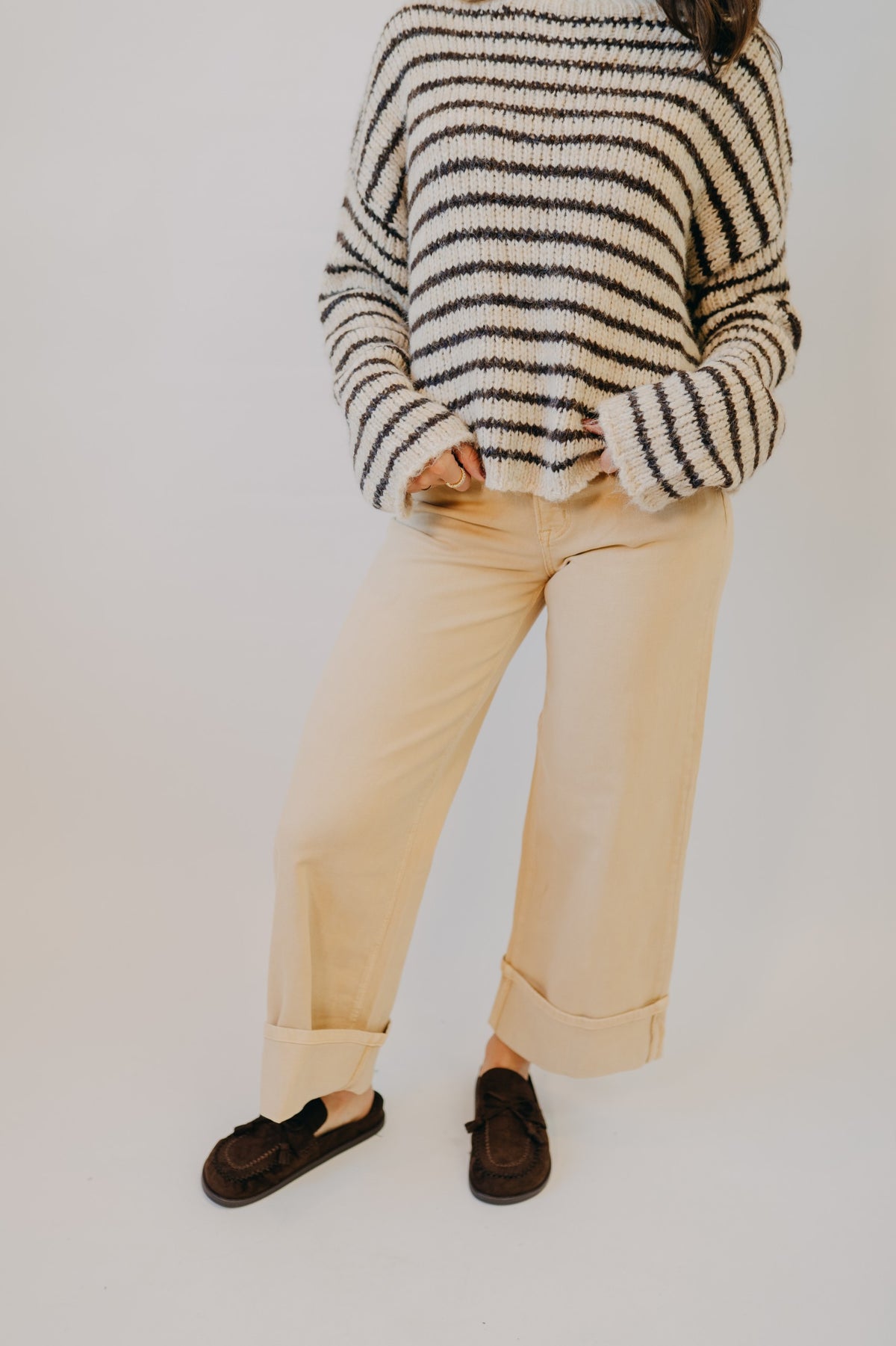 Vervet | Mid Rise Cuff Crop Wide | Sun Beige