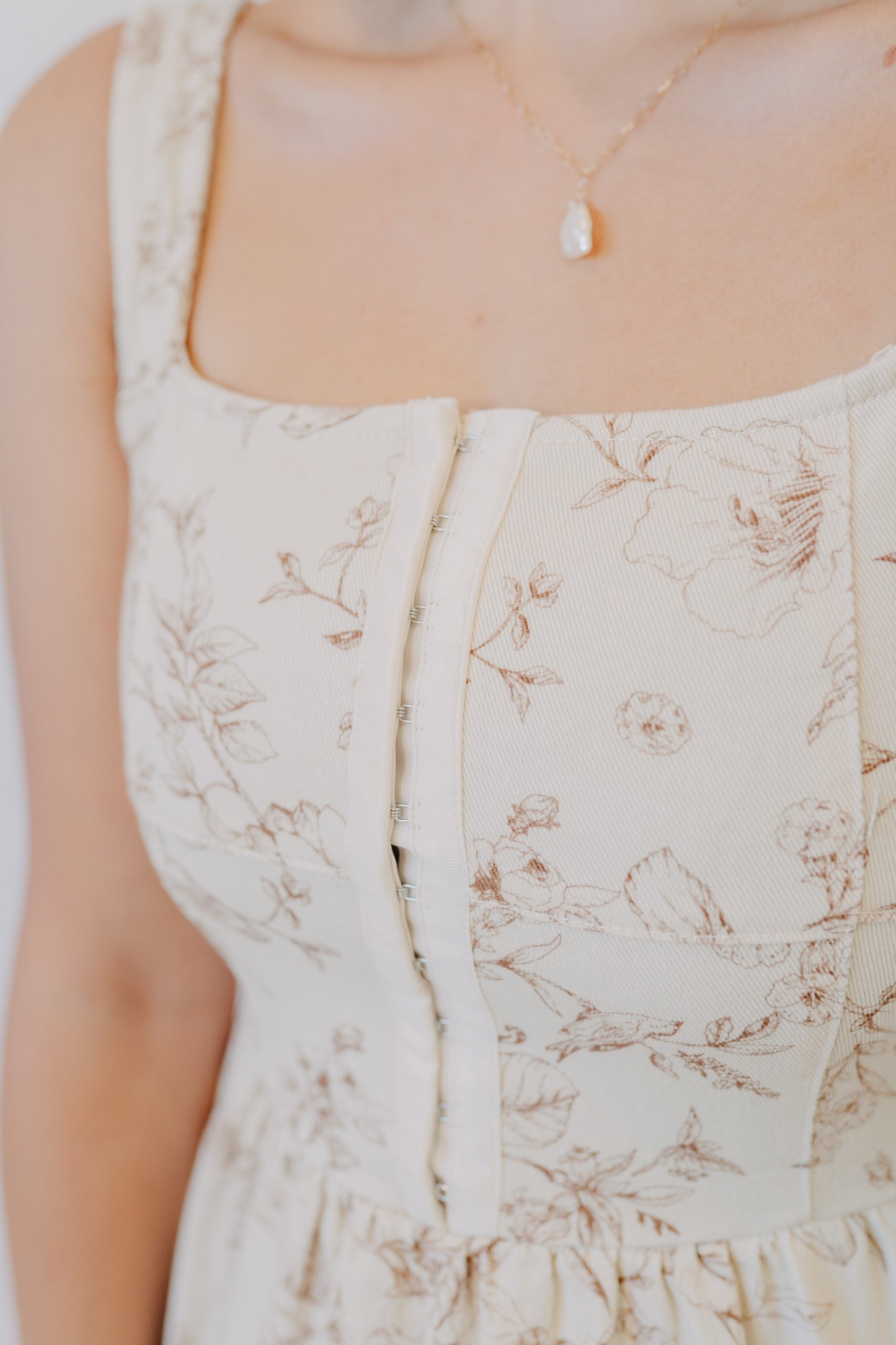 Blu Pepper | Floral Toile Midi Dress | Oatmeal