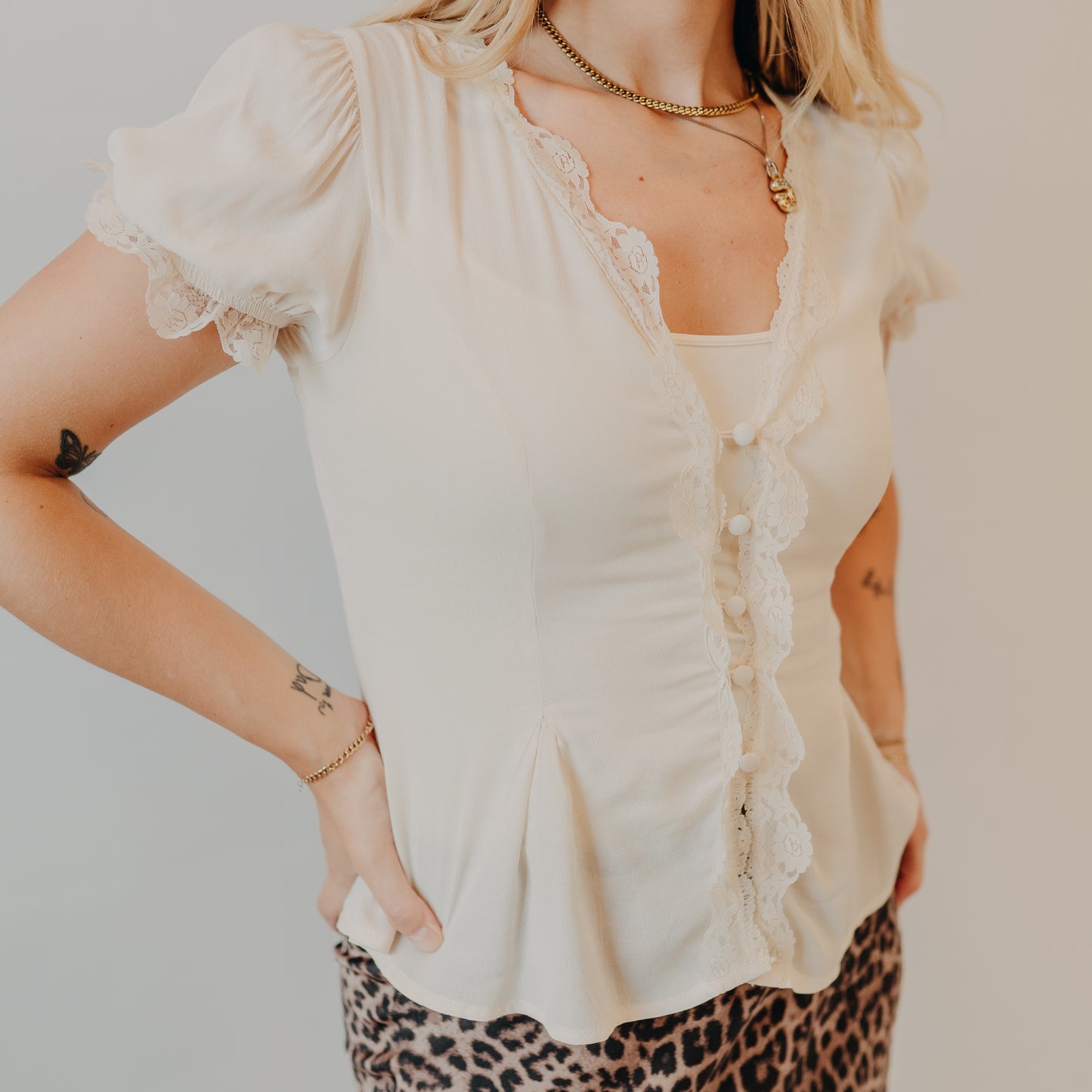 Blu Pepper | Lace Trim Puff Sleeve Blouse | Cream