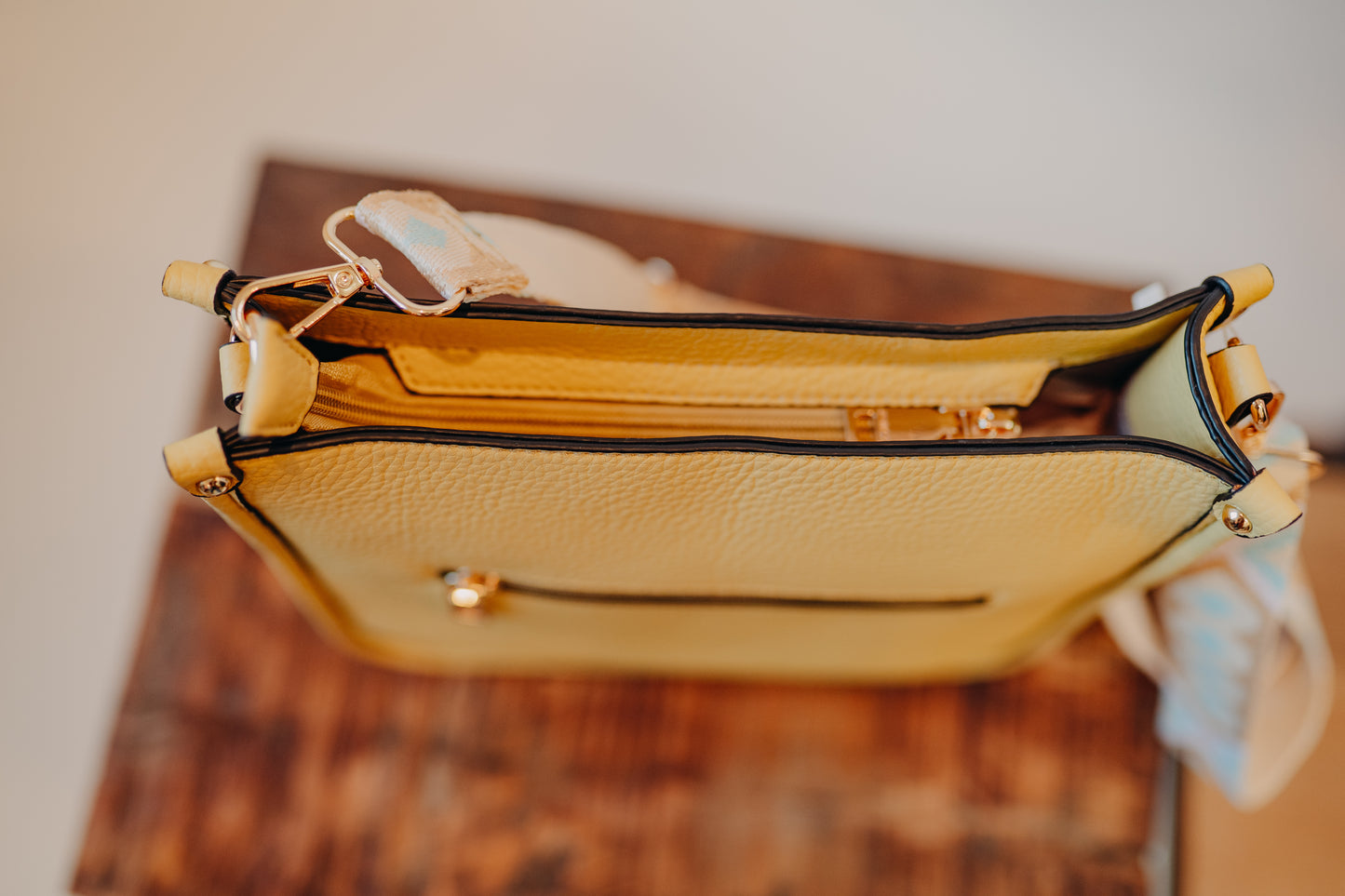 Jen & Co | Posie Crossbody w/Removable Strap