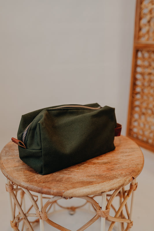 Steele Dopps Kit Canvas
