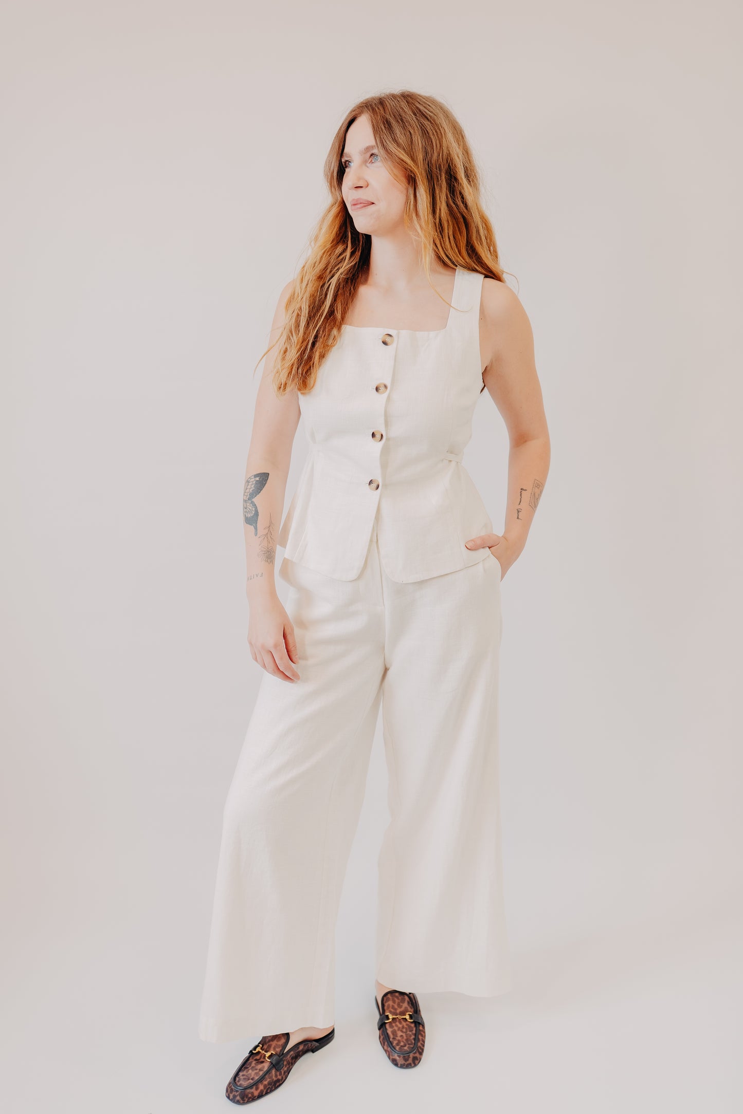 Miou Muse |  Square Neck Sleeveless Vest  Button Front | White