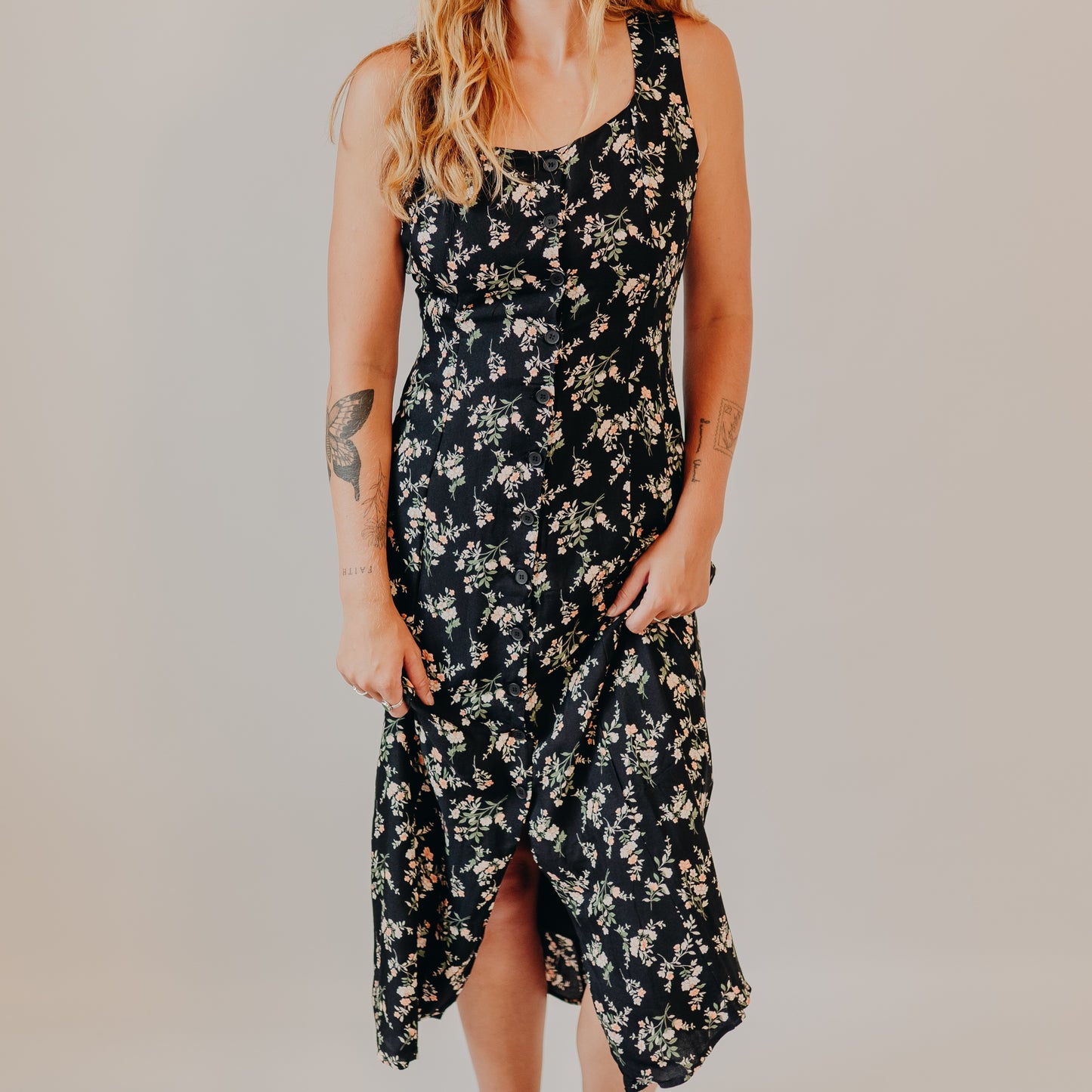 Blu Pepper | Floral Sleeveless Midi Dress | Black Multi