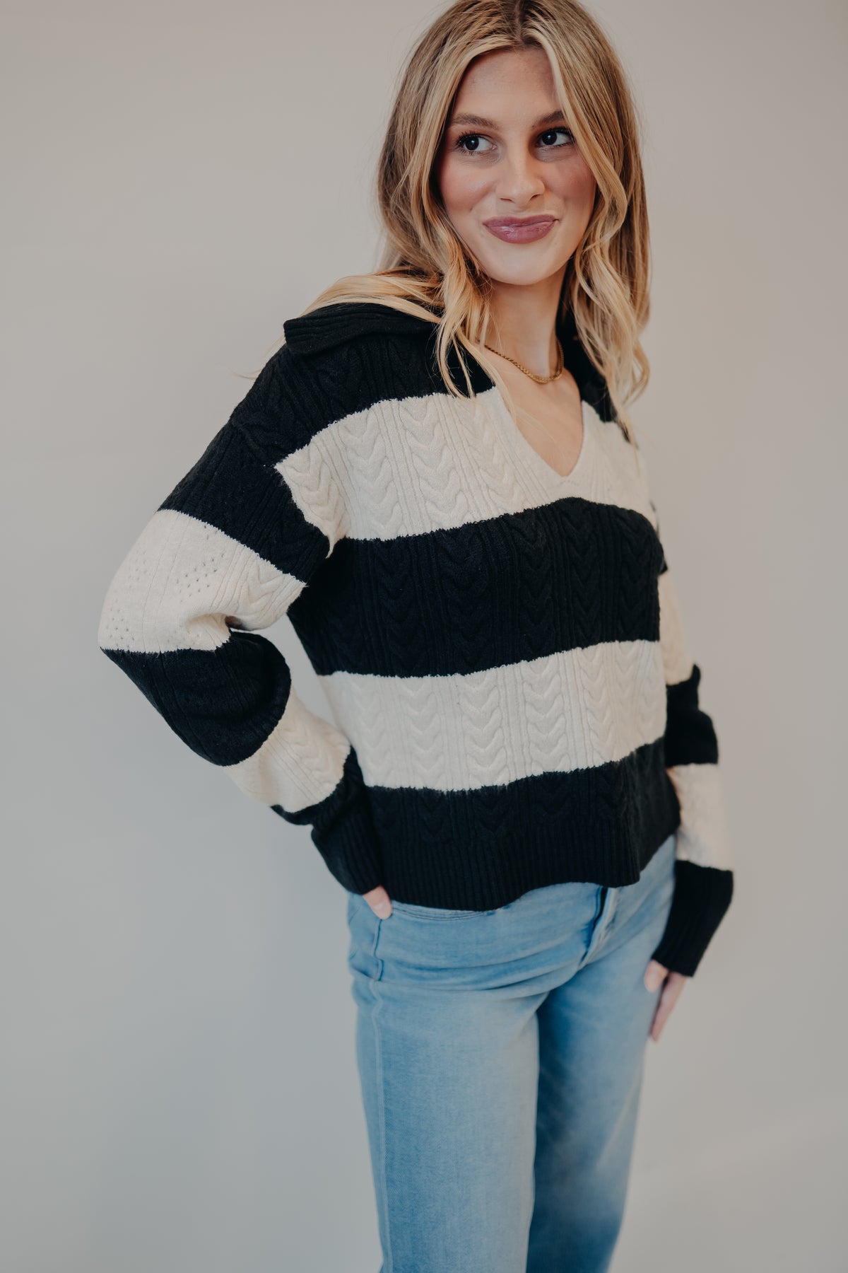 Thread & Supply | Paula Sweater | White Black
