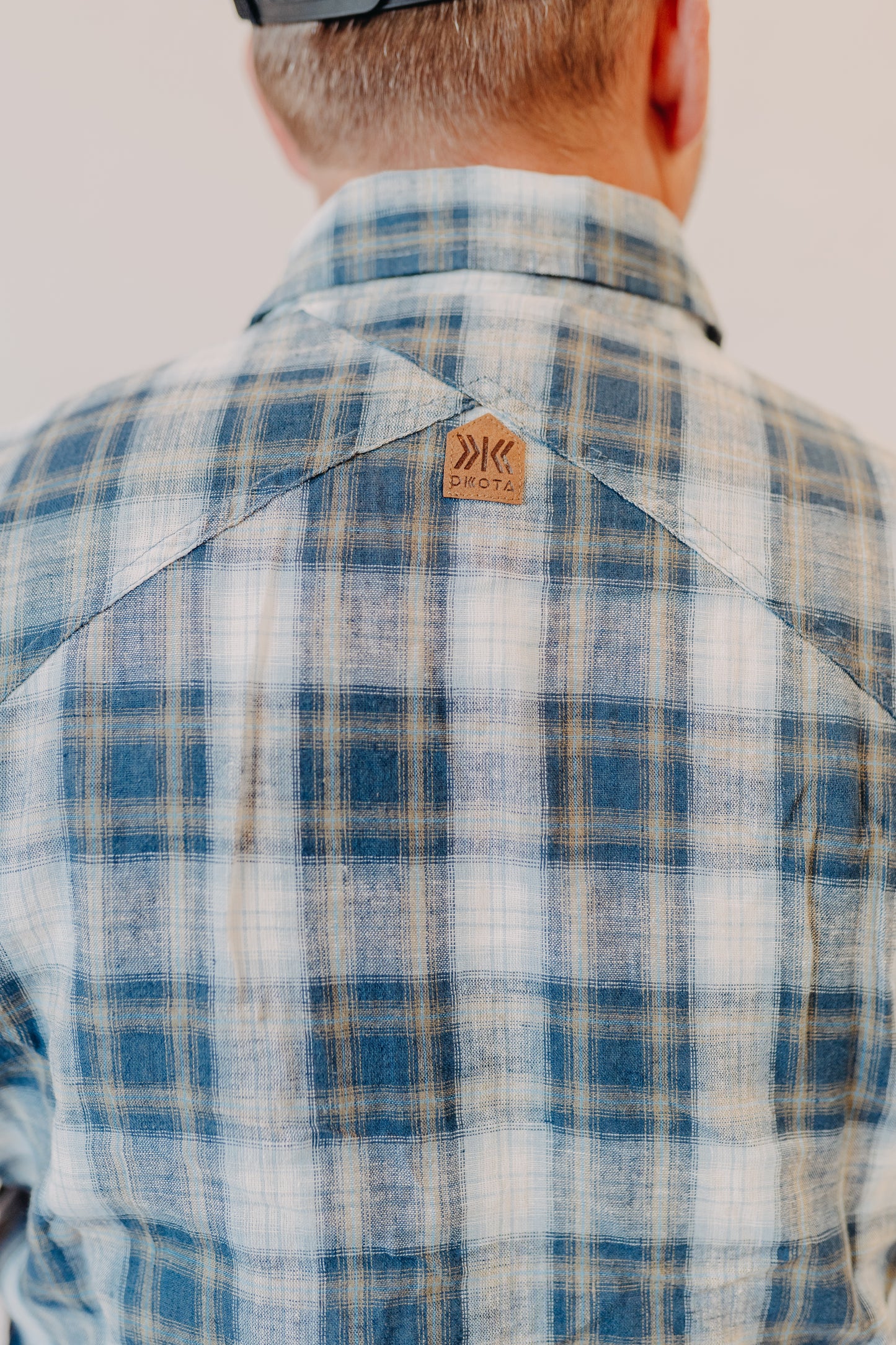 Dkota Grizzly | Tad Linen Blend Top