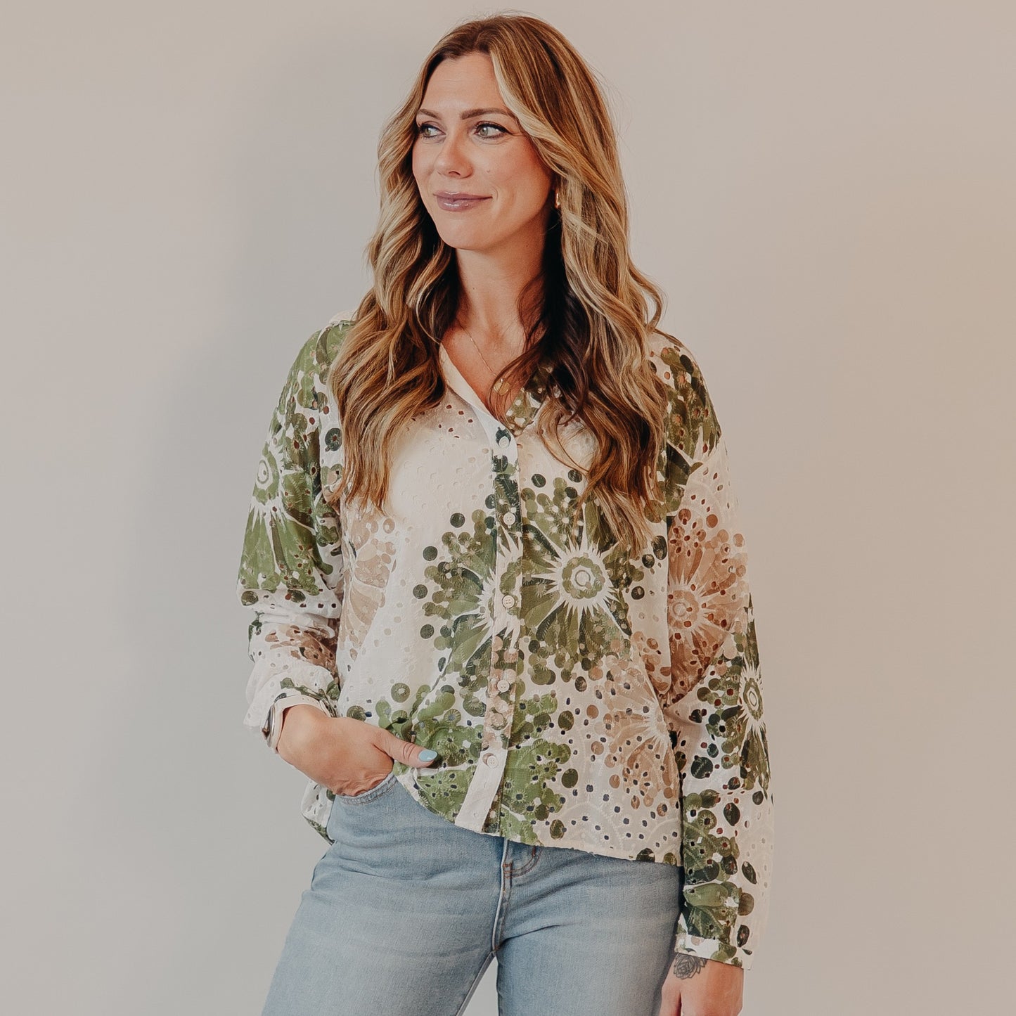 Doe & Rae | Floral Eyelet Blouse | Off White Green