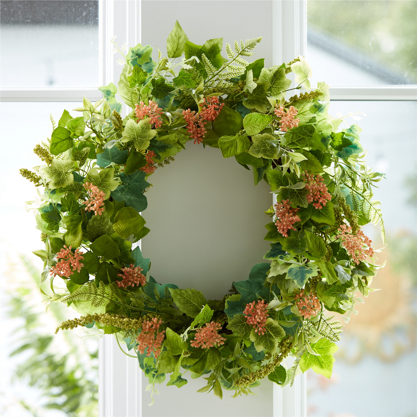 Foliage Wreath 24”D Polyester/Twig