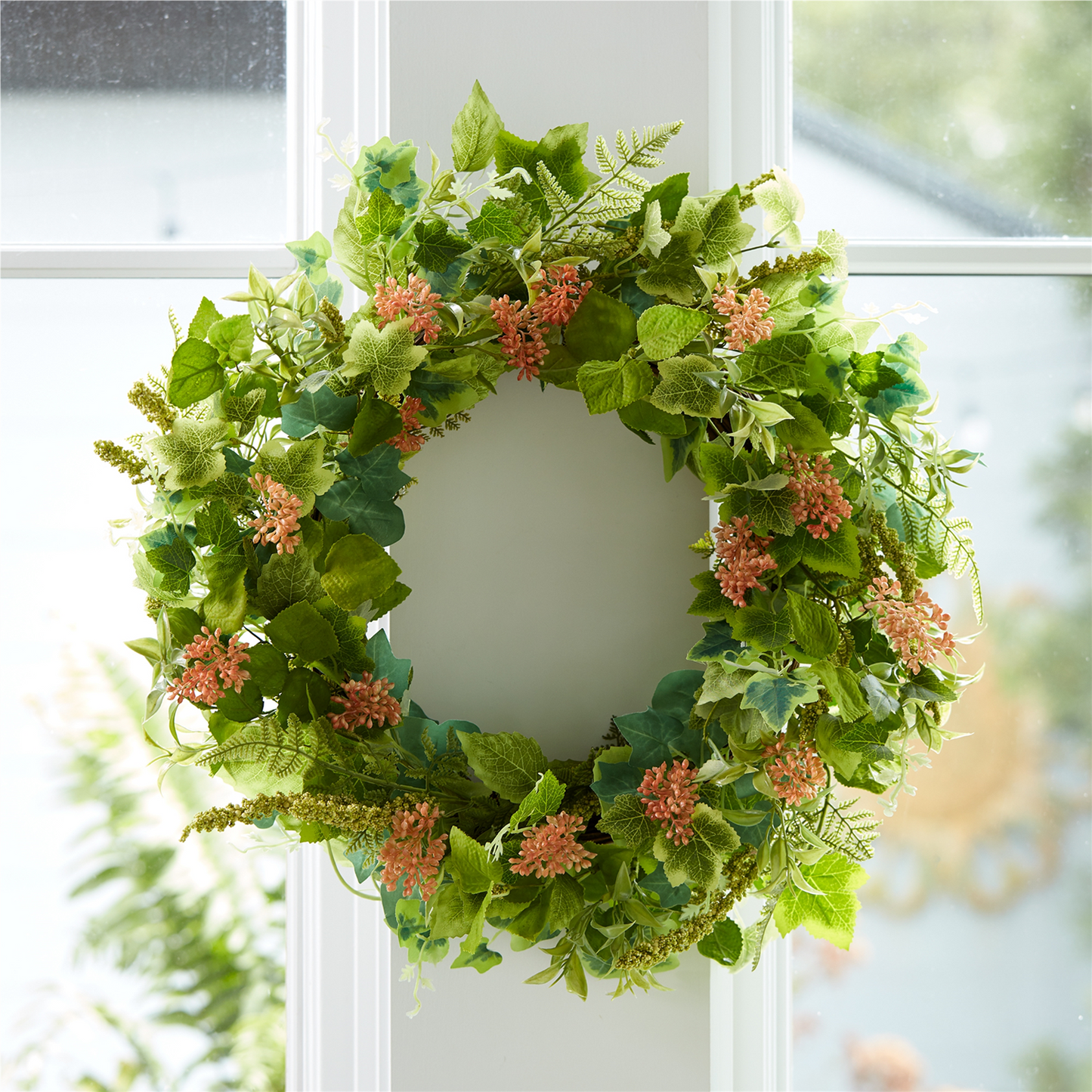Foliage Wreath 24”D Polyester/Twig