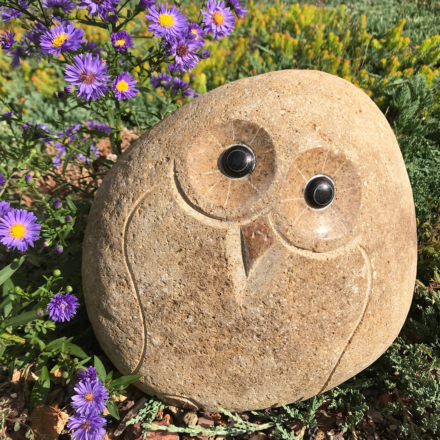 12" Boulder Owl